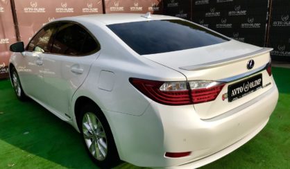 Lexus ES 300 2012