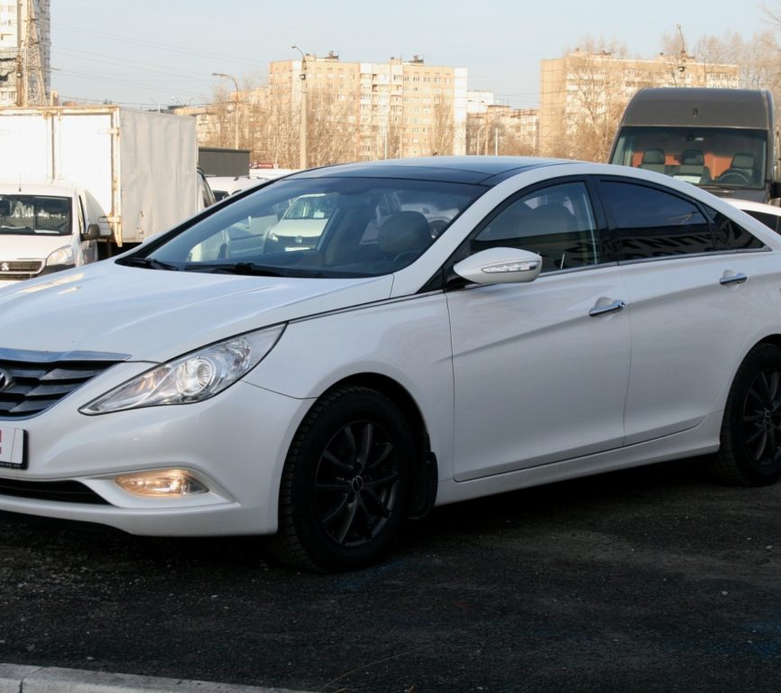 Hyundai Sonata 2011