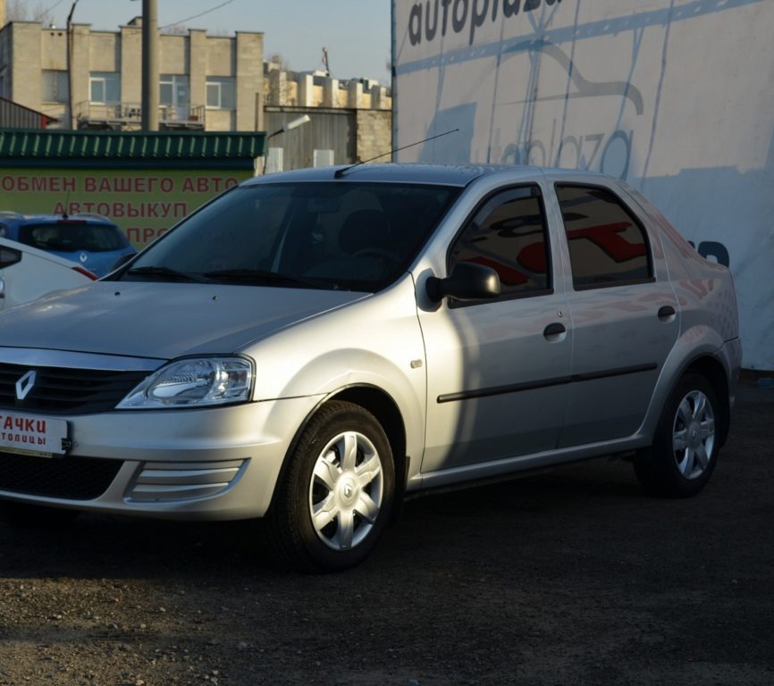 Renault Logan 2011