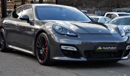 Porsche Panamera GTS 2012