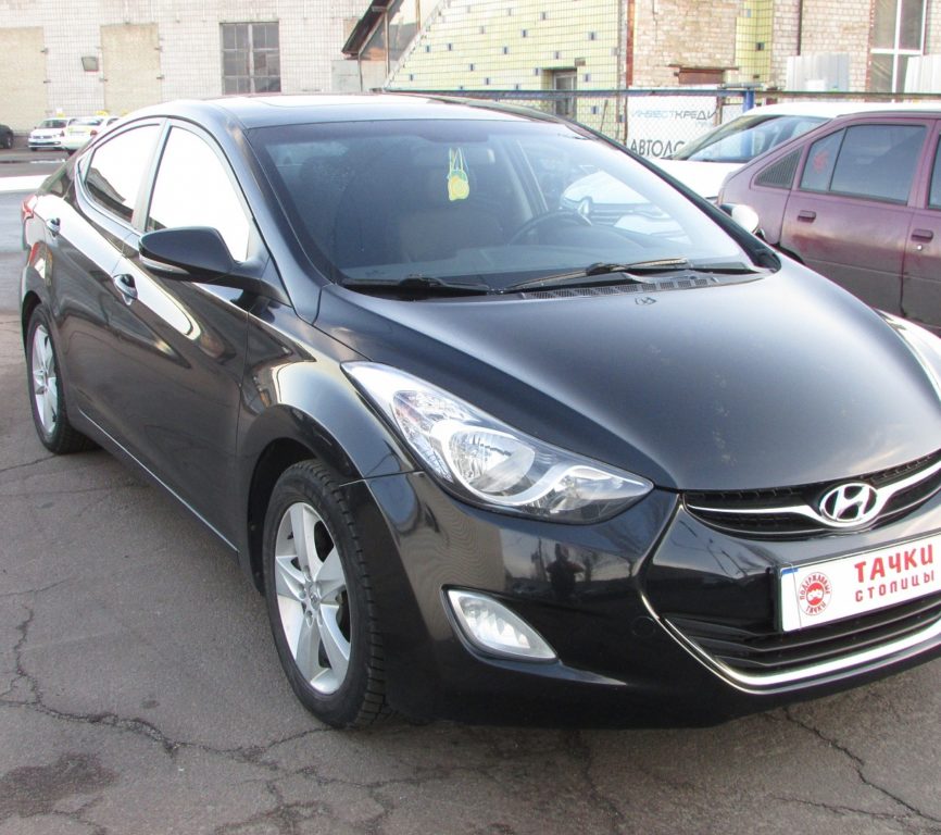 Hyundai Elantra 2012