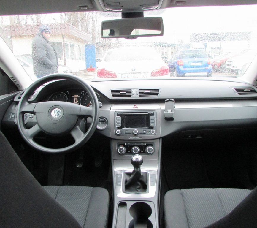 Volkswagen Passat B6 2010