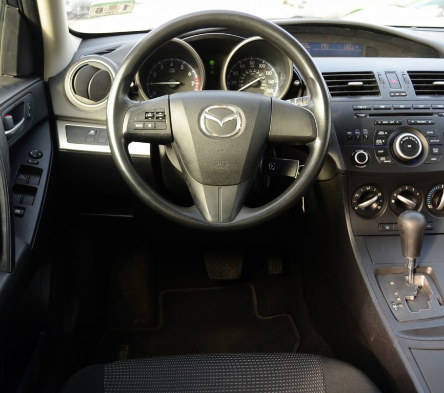 Mazda 3 2012