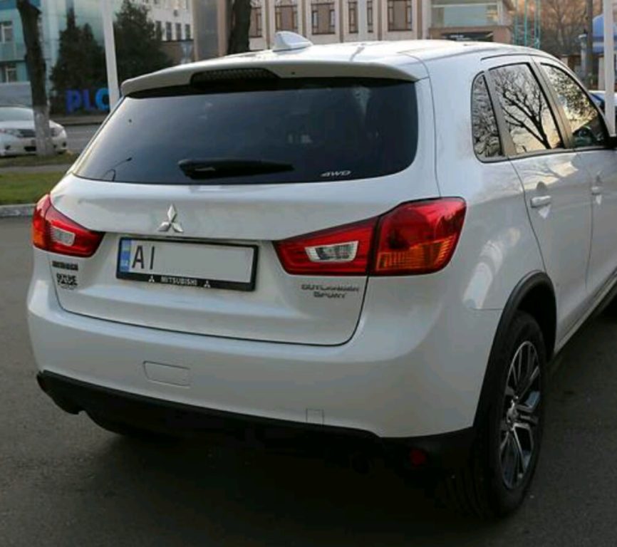 Mitsubishi Outlander 2016