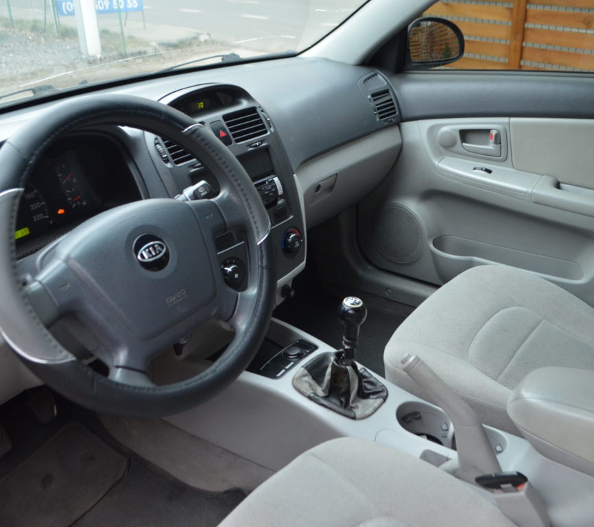 Kia Cerato 2006