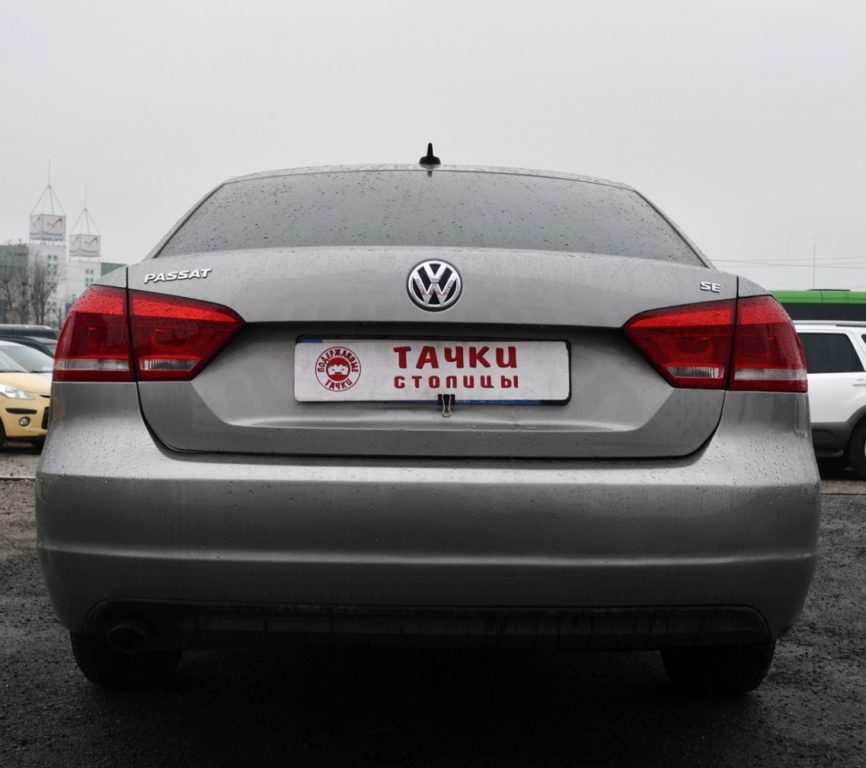 Volkswagen Passat B7 2012