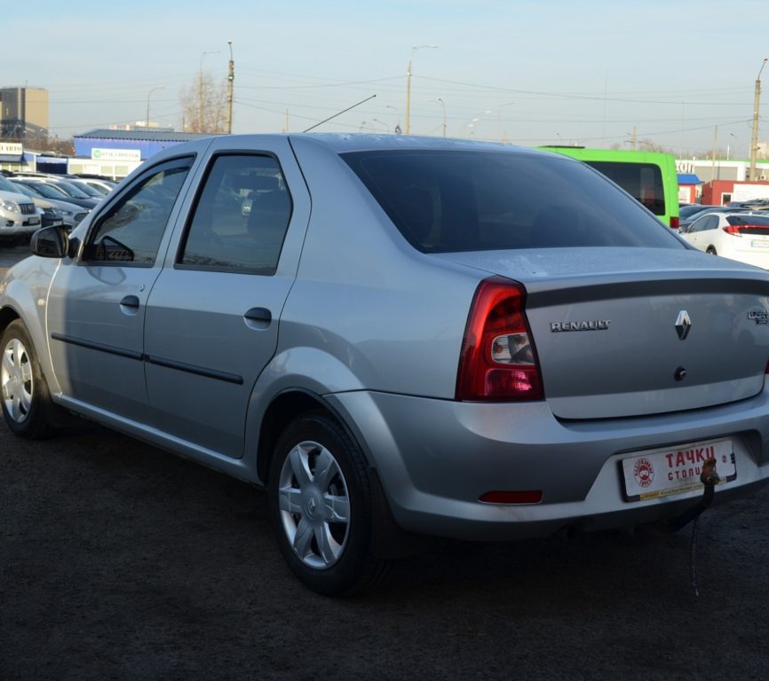 Renault Logan 2011