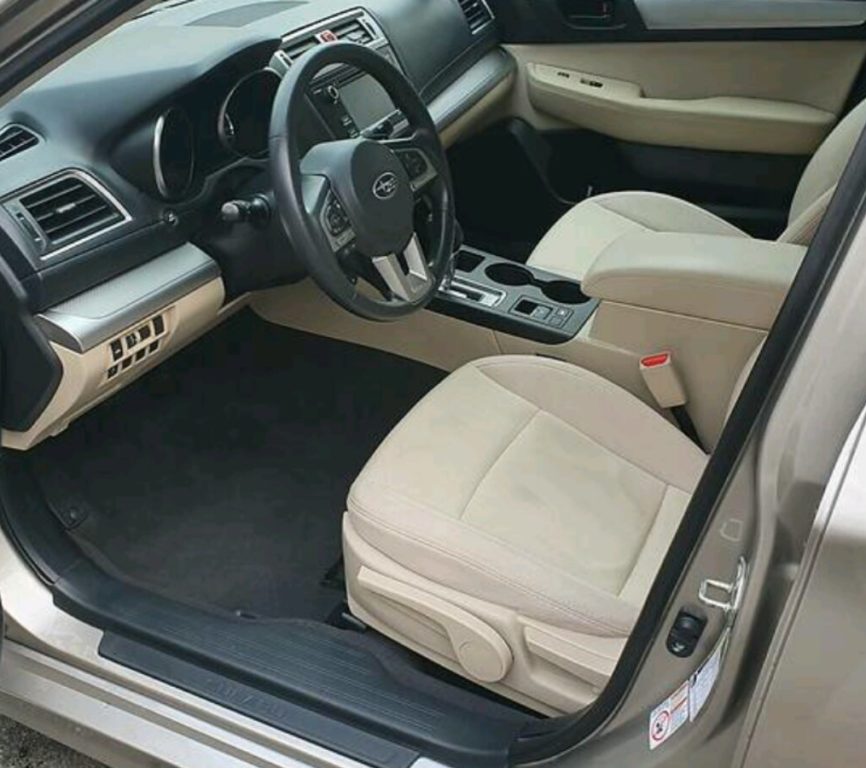 Subaru Legacy 2015