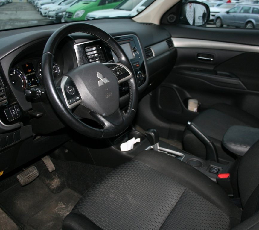 Mitsubishi Outlander 2013