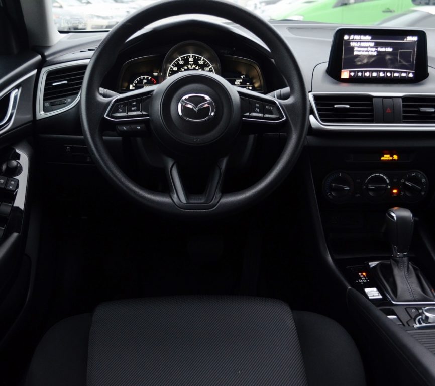 Mazda 3 2016