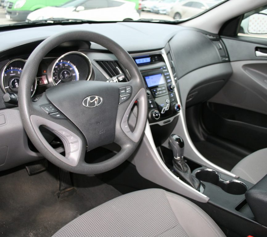 Hyundai Sonata 2012