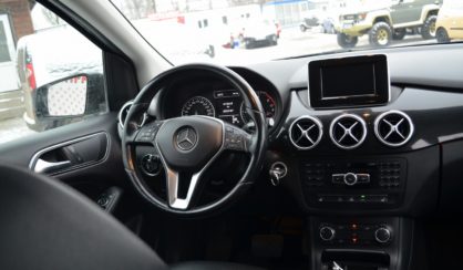 Mercedes-Benz B 200 2013