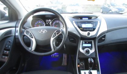 Hyundai Elantra 2012