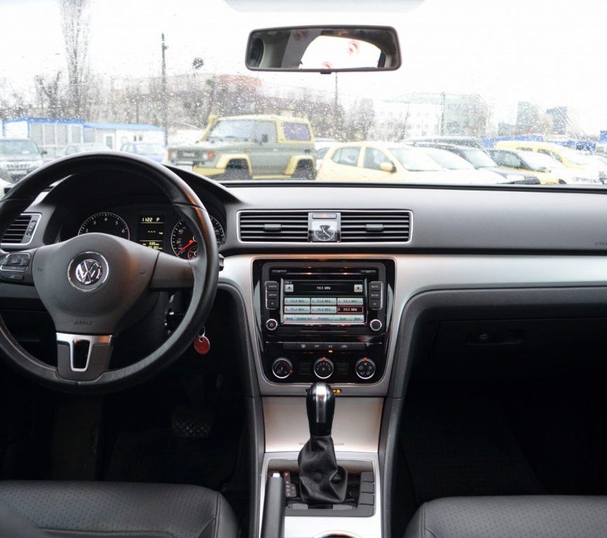 Volkswagen Passat B7 2012