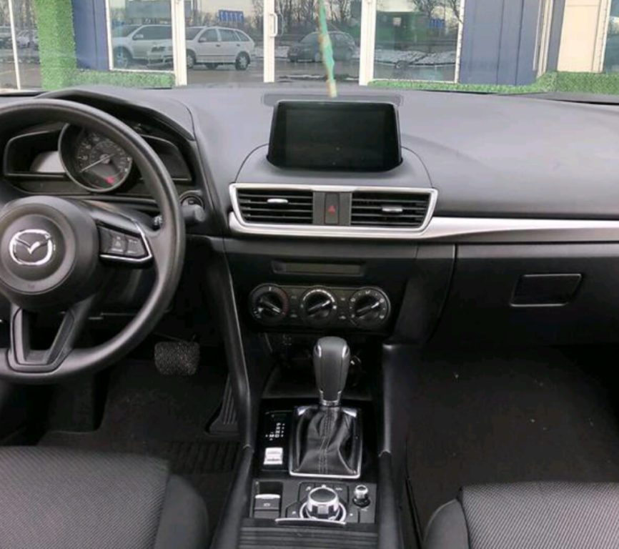 Mazda 3 2018