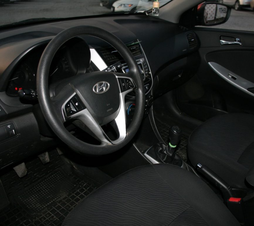 Hyundai Accent 2011