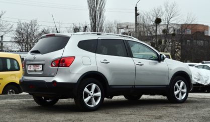 Nissan Qashqai+2 2009