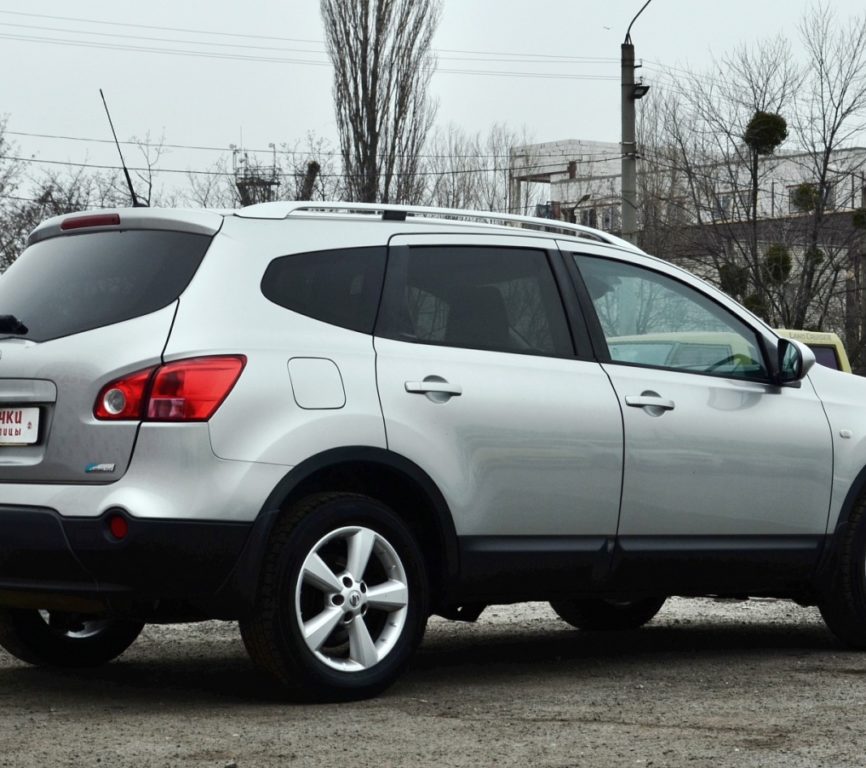 Nissan Qashqai+2 2009