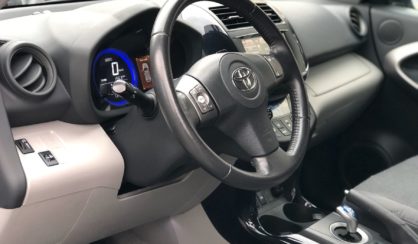 Toyota Rav 4 EV 2013