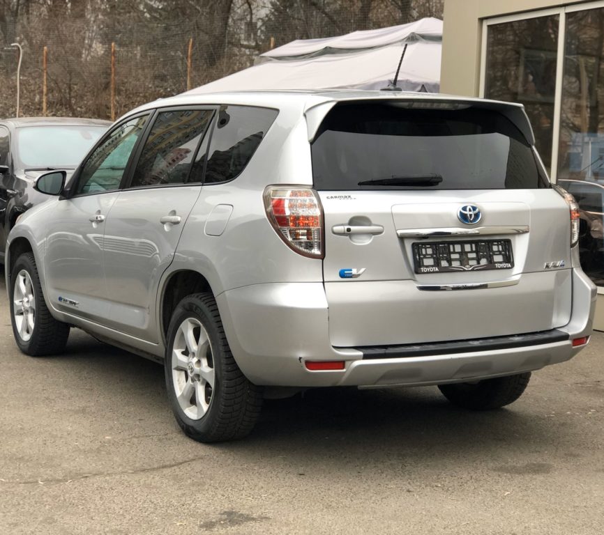 Toyota Rav 4 EV 2013