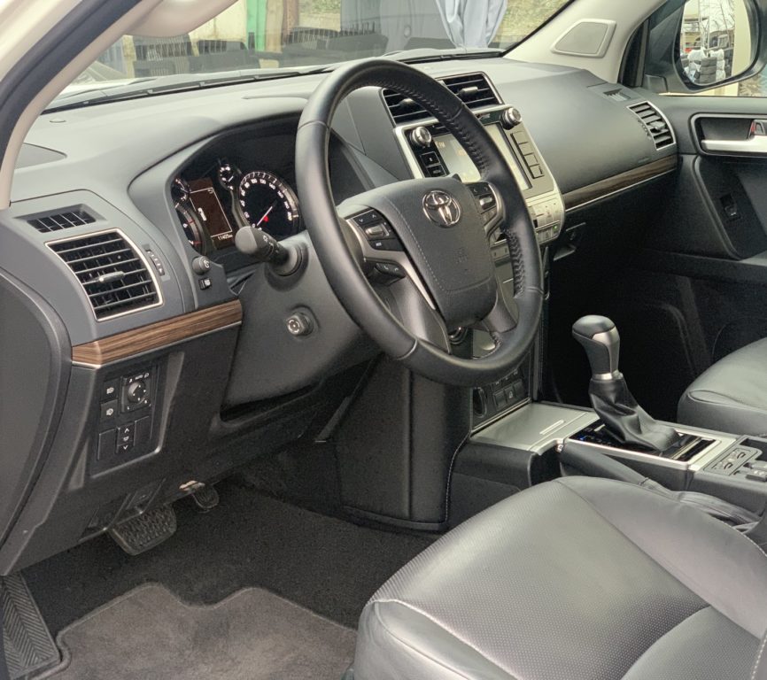 Toyota Land Cruiser Prado 2019