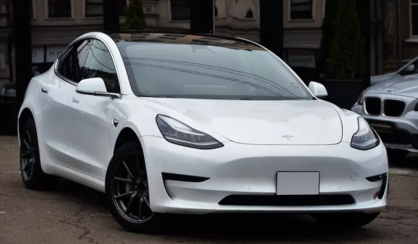 Tesla Model 3 2018