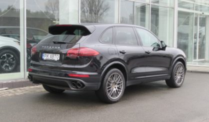 Porsche Cayenne 2016