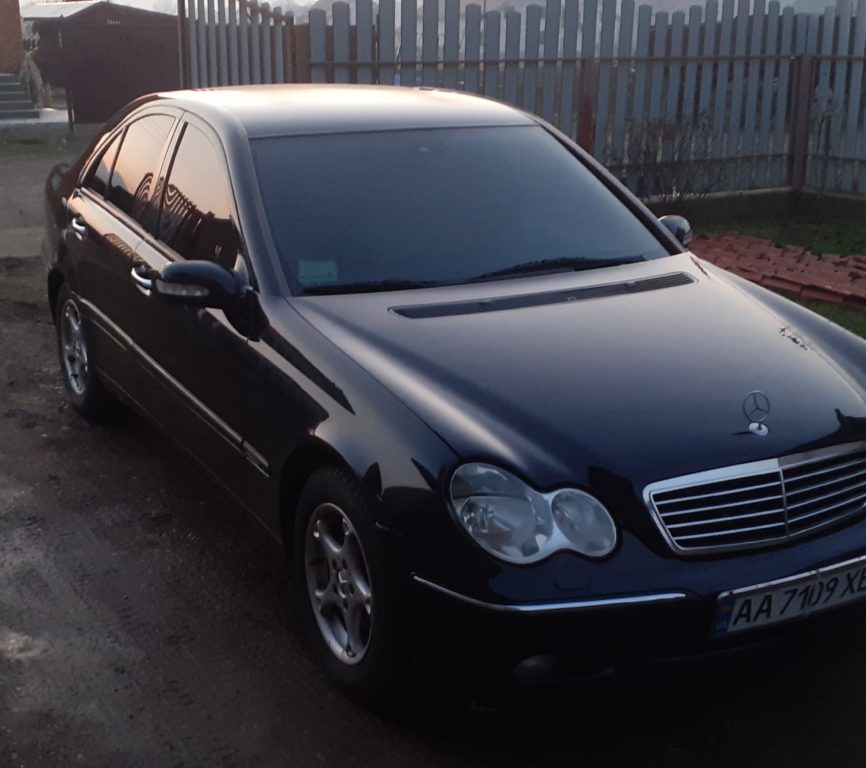 Mercedes-Benz C 220 2003