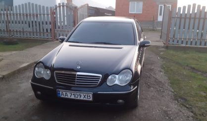 Mercedes-Benz C 220 2003