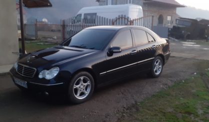 Mercedes-Benz C 220 2003