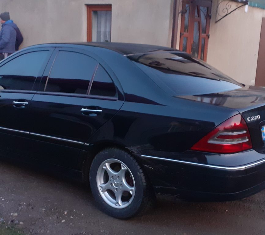 Mercedes-Benz C 220 2003