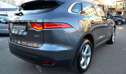 Jaguar F-Pace 2016