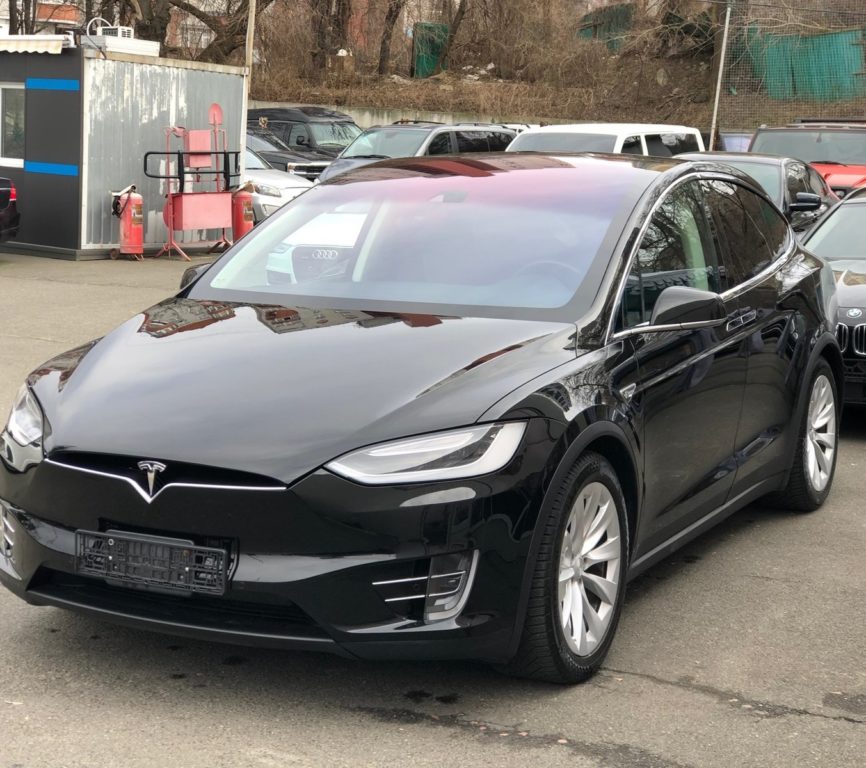 Tesla Model X 2016