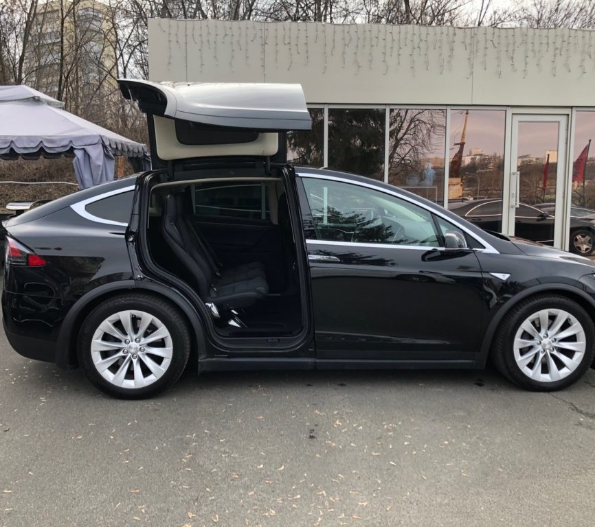 Tesla Model X 2016