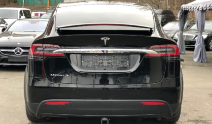 Tesla Model X 2016