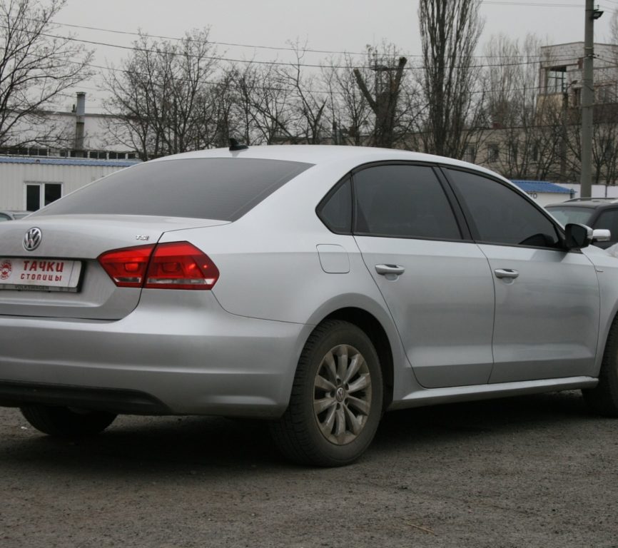 Volkswagen Passat B7 2014