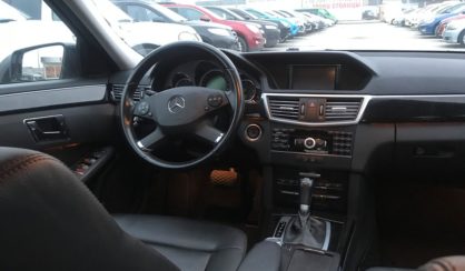 Mercedes-Benz E-Class 2010