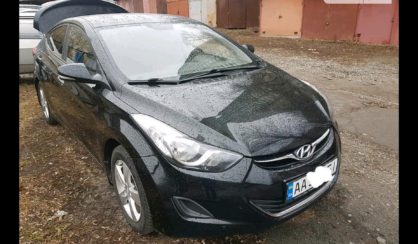 Hyundai Elantra 2013