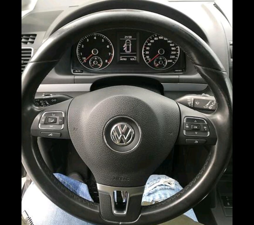 Volkswagen Touran 2012