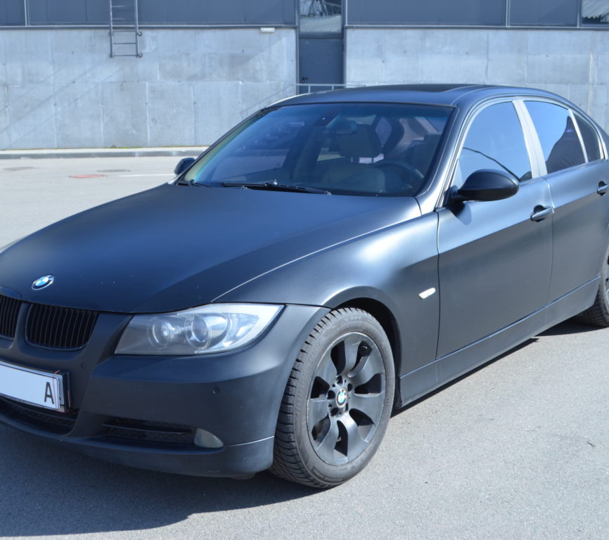 BMW 330 2006