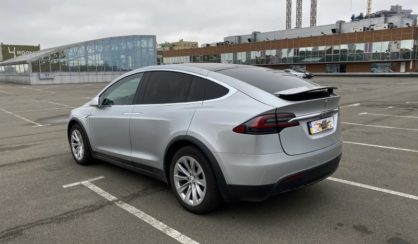 Tesla Model X 2016