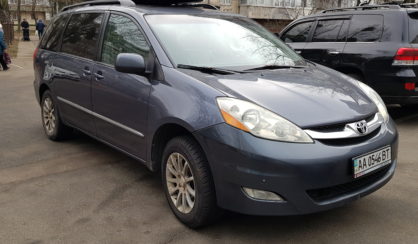 Toyota Sienna 2006