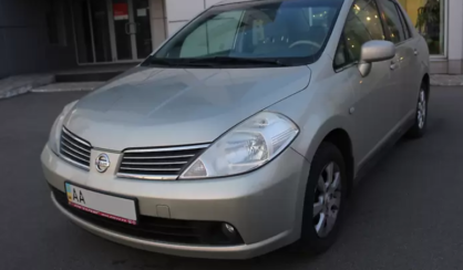 Nissan TIIDA 2007