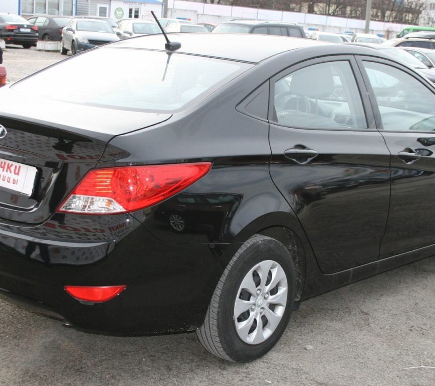 Hyundai Accent 2015