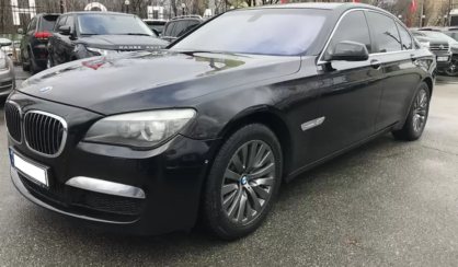 BMW 750 2010