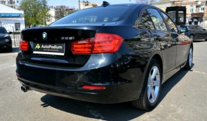 BMW 328 2012