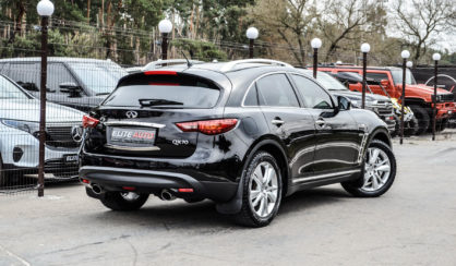 Infiniti QX70 2013