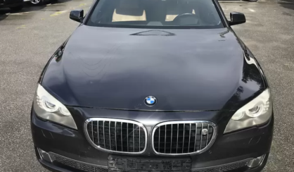 BMW 750 2009