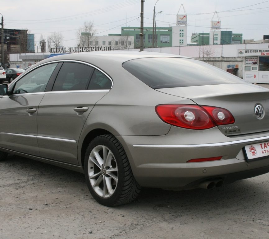 Volkswagen Passat CC 2010