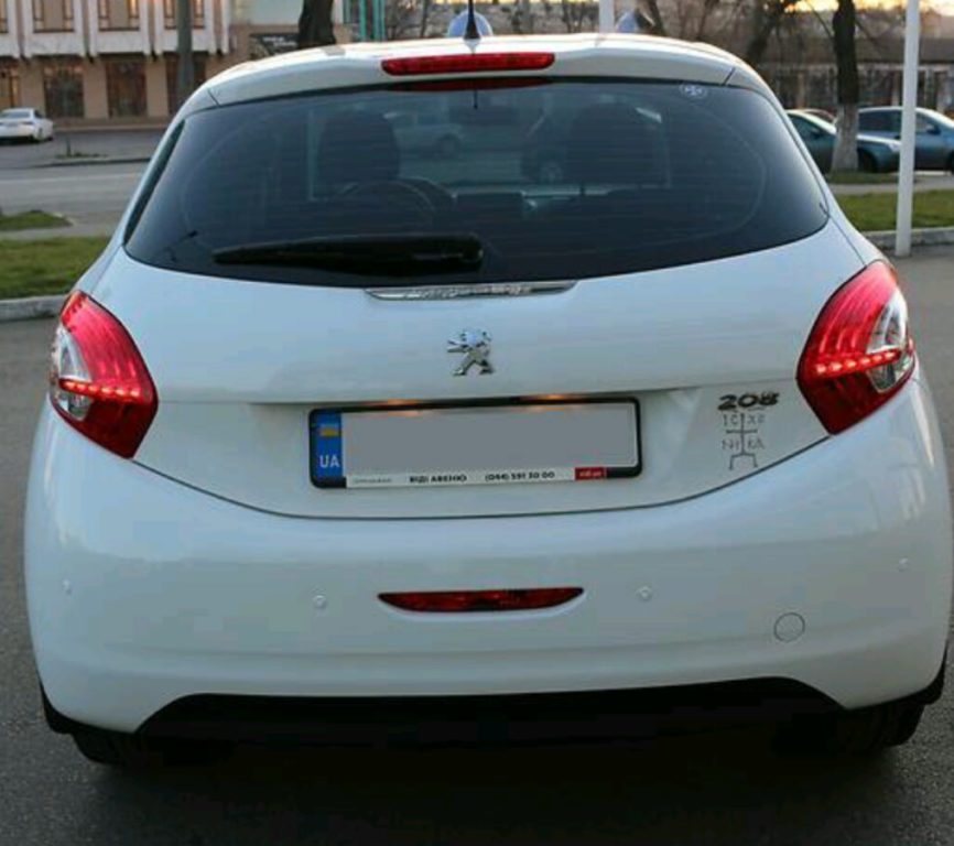 Peugeot 208 2014